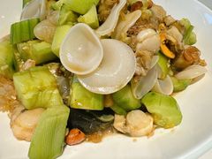 -赶海部落海鲜城(海阳路店)