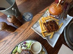 -Ribs & Burgers The Rocks