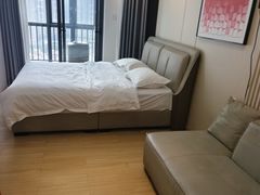 -凯美悦·雲端巨幕City View·Apartment(广州花地湾地铁站店)