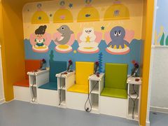 -戊辰亲子游泳俱乐部