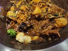 -山河屯铁锅炖(哈西站店)