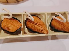 榴莲千丝酥-稻香酒家·34年老字号·港式粤菜(汉街店)