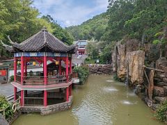 -龙凤山庄影视度假村