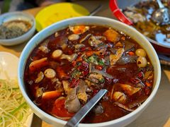 -渝信川菜 · 川味家常菜(财富购物中心店)
