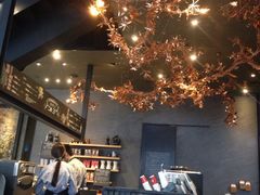 星巴克&nbsp;全黑围裙店(太古里店)-星巴克(成都太古里二店)