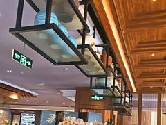 -八府香鸭·啫啫煲(华山路店)