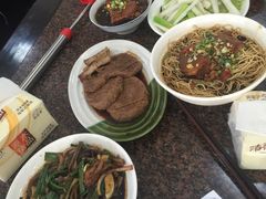 -张一品食府
