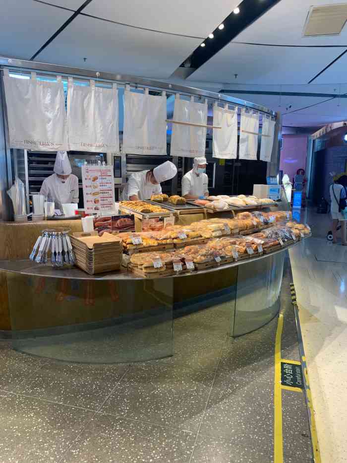 西树泡芙chez choux(南开大悦城店)-"[薄荷]环境: 南开大悦城2楼 一个