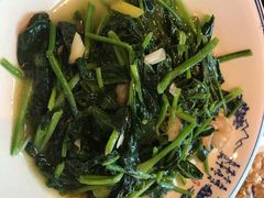 虾仁菠菜-好嫂子酱猪手•农家菜(华远坊店)