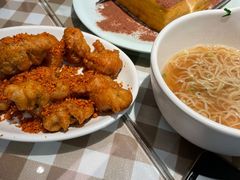 -新大咀港式茶餐厅(宝山万达店)