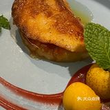 店里的和牛都是从澳洲牧场直送过来的，有专属黑标