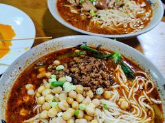 -丁丁猫重庆小面(徐州路店)