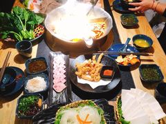 -湊湊火锅·茶憩(上海合生汇店)