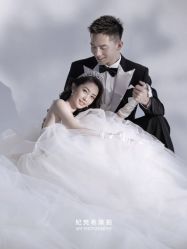 -纪梵希旅拍婚纱摄影(大连总店)