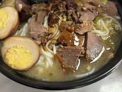 -花溪巷牛肉粉(泉城路店)