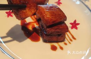 Huayan Sauce Crispy Pork