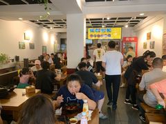 大堂-丽虹云南过桥米线(兴工街店)