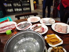 -正能量脆肉鲩火锅