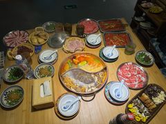 -洱火云南酸菜牛肉火锅(石景山当代商城店)