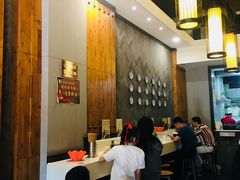大堂-秦云老太婆摊摊面(全国总店)