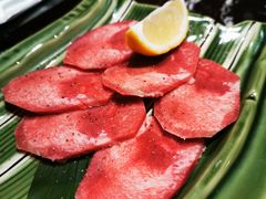 -山川小町·极番烧肉(新地假日广场店)