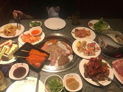-钱小奴创意自助餐厅·原切谷饲安格斯畅吃(宁波奉化银泰店)