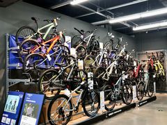 -迪卡侬(越秀公园店)