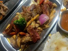 -马路牙子地桌烤肉(工体店)