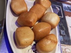 黄金馒头-沪上名羊天下•烤羊腿•东北烧烤•小龙虾(浦东直营总店)