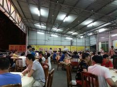 大堂-标记美食新鲜猪杂(兴南大道店)