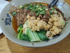 -丁丁猫重庆小面(徐州路店)