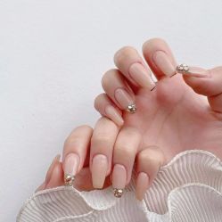 -悦指间美甲美睫