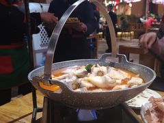 -老滇山寨•云南特色菜•地方菜•民族风情歌舞表演(金碧店)