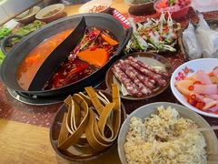 -赵美丽·重庆社区火锅·直营店(火车东站·中豪国际店)