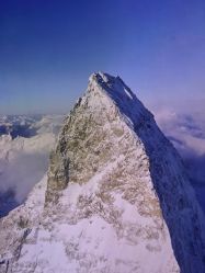 -翱翔飞越地平线