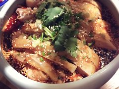 -三人行骨头王火锅(长寿店)