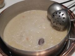 -洪氏嗨捞·猪肚鸡火锅(阳光天地店)