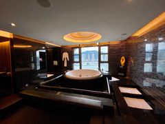 按摩浴缸及淋浴室-澳门十六浦索菲特大酒店