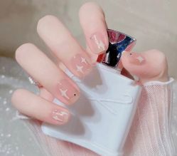-悦指间美甲美睫