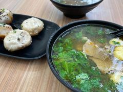 -小杨生煎(金山百联购物中心3楼店)
