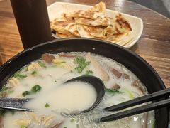 -鸭小妹鸭血粉丝(老门东店)