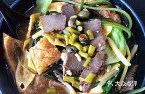 Braised Snail Noodles
