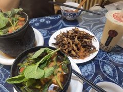 -云南李记罐罐米线饵丝小吃(汉中门金鹰店)