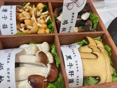 -椰子湾·海南火锅·糟粕醋·椰子鸡(正大广场店)