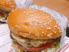 -The Habit Burger Grill 哈比特汉堡(爱琴海店)