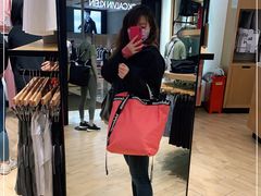 -lululemon(上海浦东IFC店)