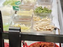 -成都你六姐·牛肉冒菜(信泰中心商场店)