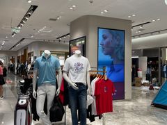 -王府井百货熙地港店