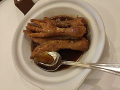 鲍汁凤爪-白天鹅宾馆-宏图府餐厅