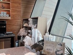 -抱抱地球咖啡馆(国家海洋博物馆店)